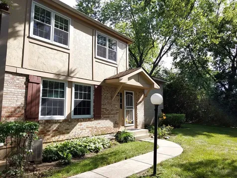 214 Redwood Court Vernon Hills IL 60061