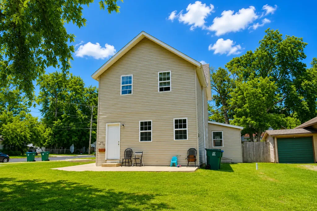 301 4TH Avenue Rock Falls IL 61071