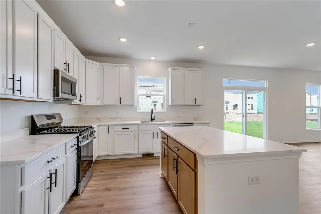 26321 West Sablewood Circle Plainfield IL 60585