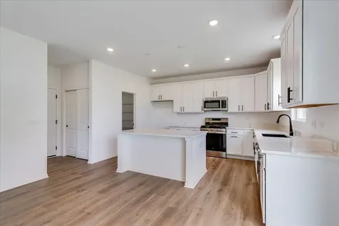 26321 West Sablewood Circle Plainfield IL 60585
