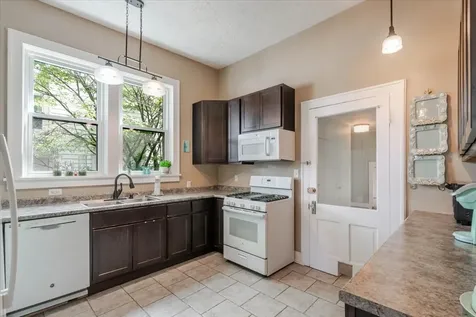 211 East Lincoln Street Bloomington IL 61701