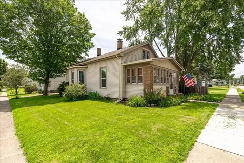211 East Lincoln Street Bloomington IL 61701