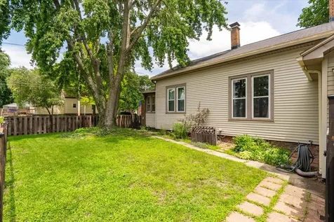 211 East Lincoln Street Bloomington IL 61701