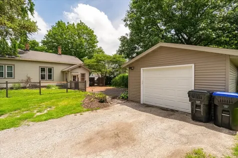 211 East Lincoln Street Bloomington IL 61701