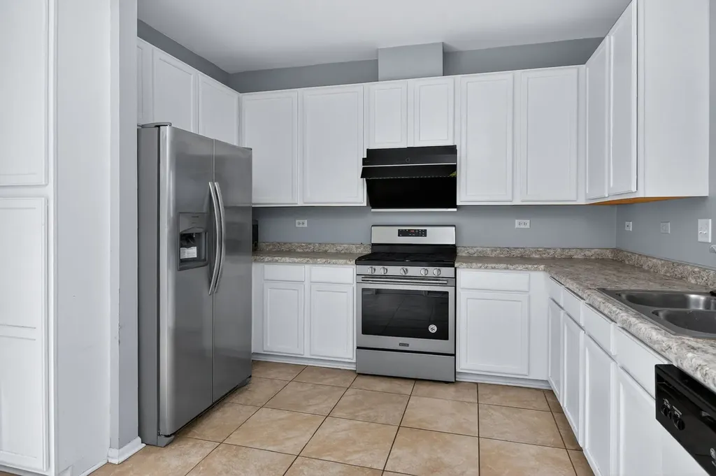 1114 Andover Court Glendale Heights IL 60139