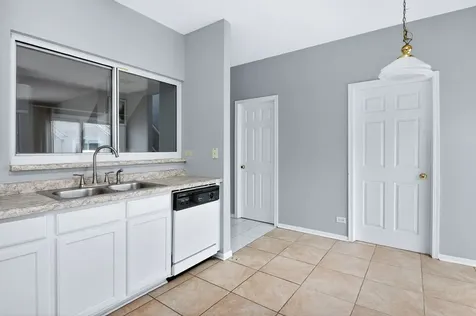 1114 Andover Court Glendale Heights IL 60139