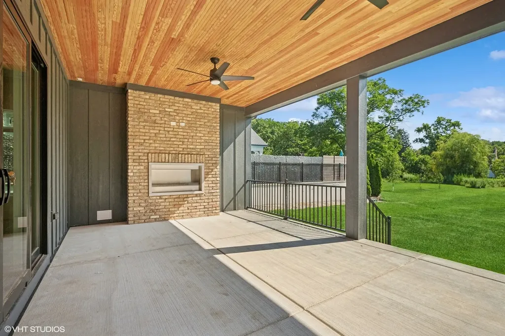 4411 Woodward Avenue Downers Grove IL 60515