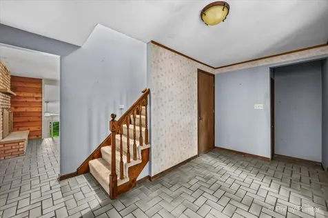 14 Lake Shore Drive Oakwood Hills IL 60013