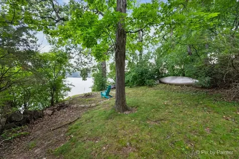 14 Lake Shore Drive Oakwood Hills IL 60013