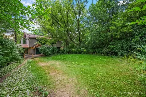 14 Lake Shore Drive Oakwood Hills IL 60013