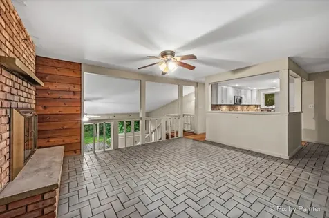 14 Lake Shore Drive Oakwood Hills IL 60013
