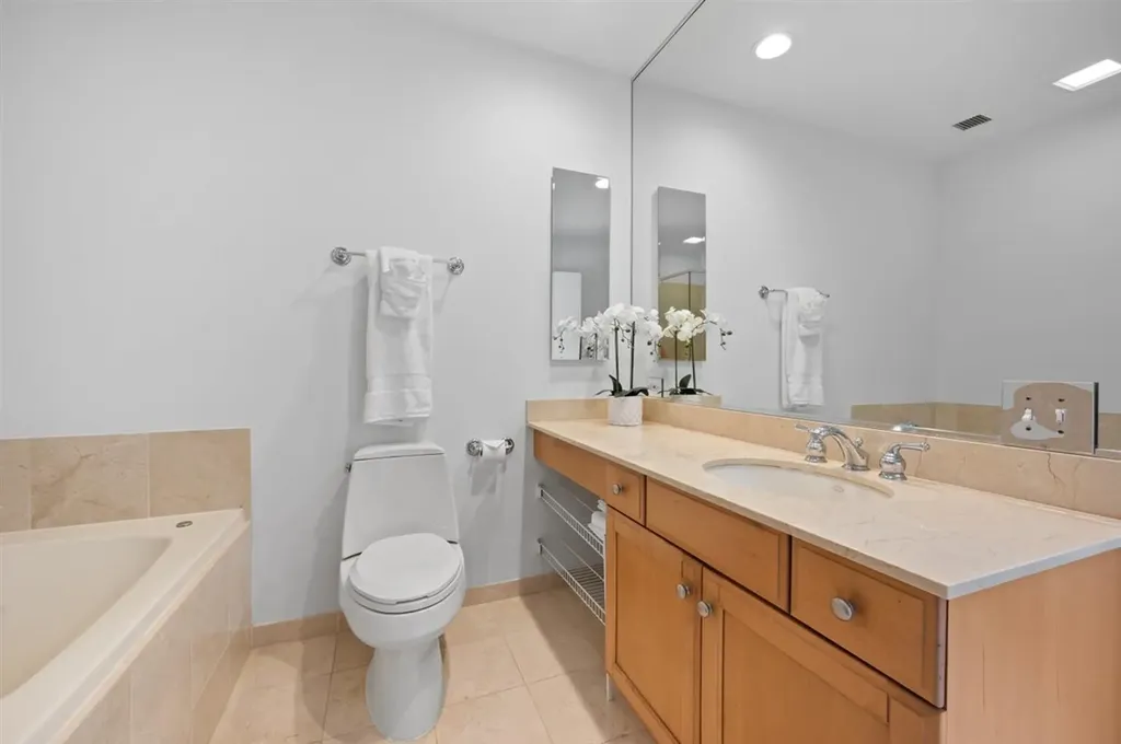445 East North Water Street Chicago IL 60611