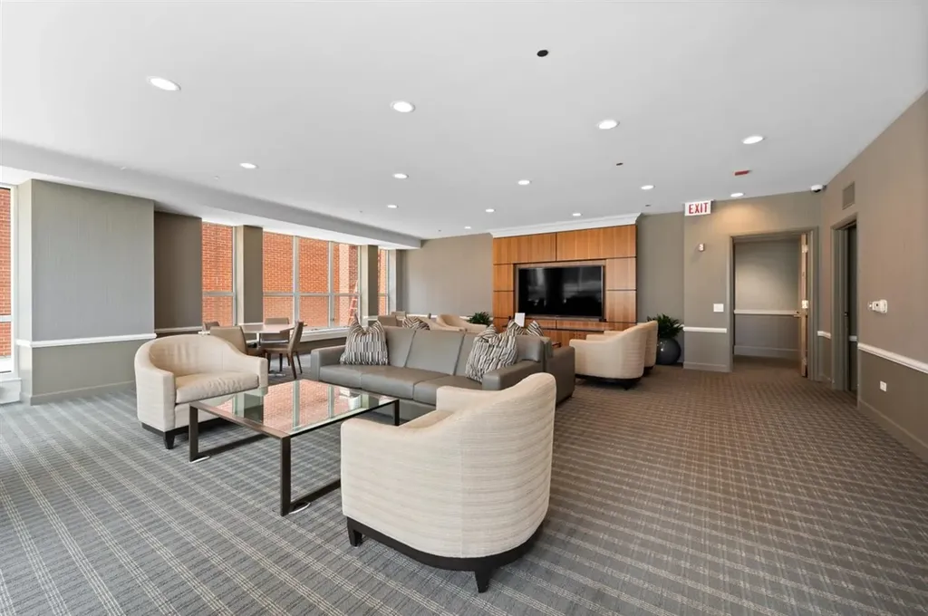 445 East North Water Street Chicago IL 60611