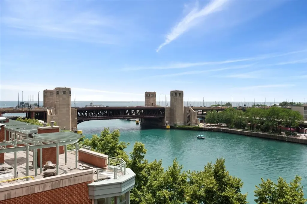445 East North Water Street Chicago IL 60611