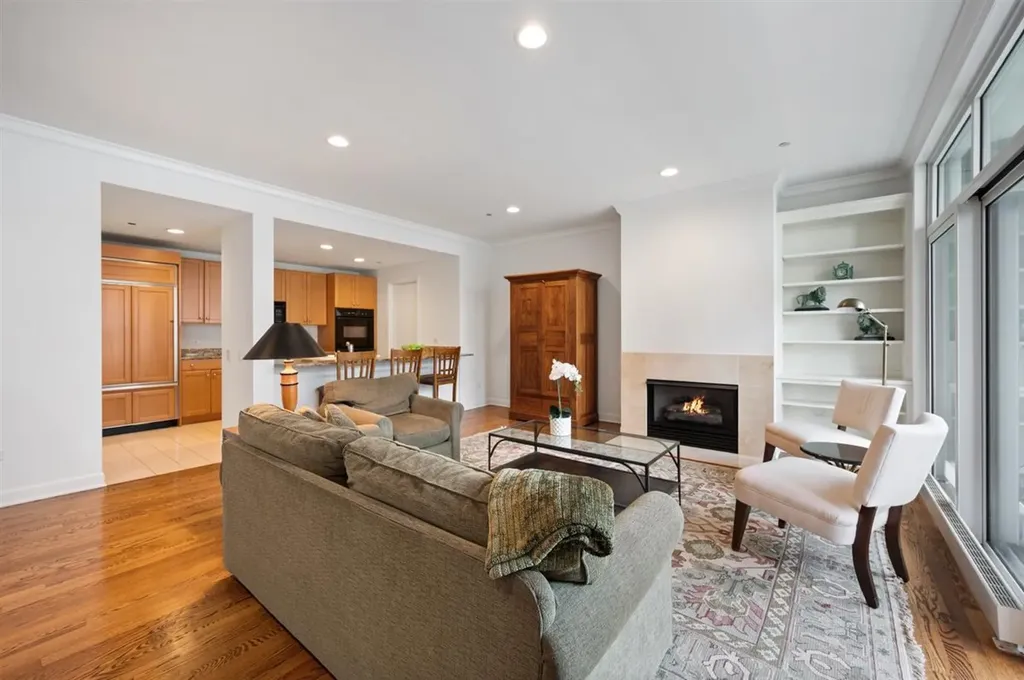 445 East North Water Street Chicago IL 60611