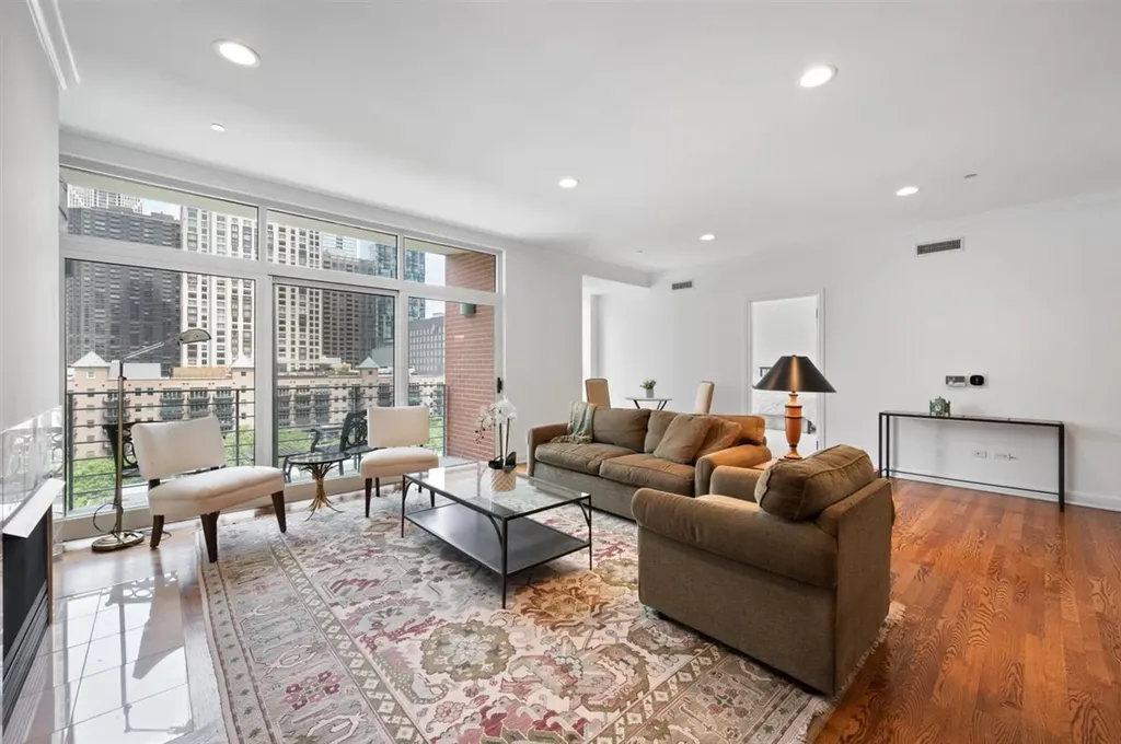 445 East North Water Street Chicago IL 60611