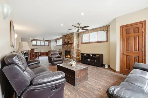 5733 West 97th Street Oak Lawn IL 60453