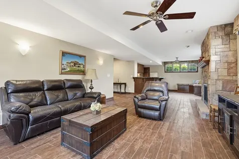 5733 West 97th Street Oak Lawn IL 60453