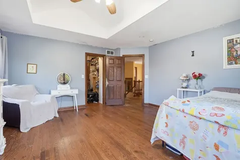 5733 West 97th Street Oak Lawn IL 60453