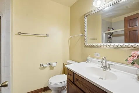 5733 West 97th Street Oak Lawn IL 60453