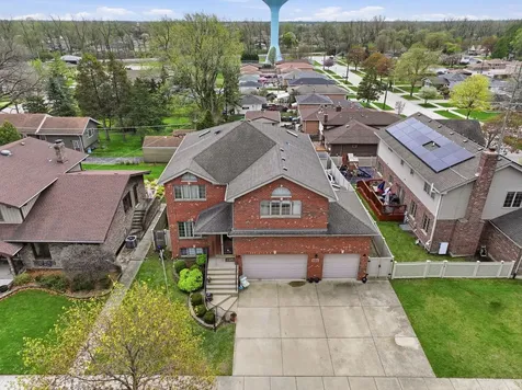 5733 West 97th Street Oak Lawn IL 60453