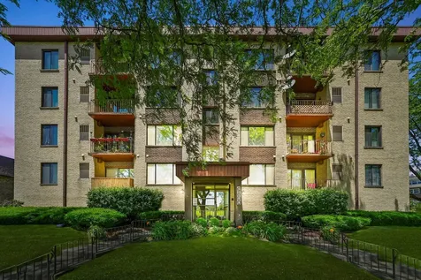 5800 West 105th Street Oak Lawn IL 60453