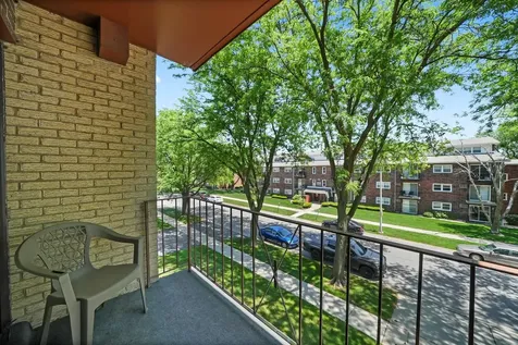 5800 West 105th Street Oak Lawn IL 60453
