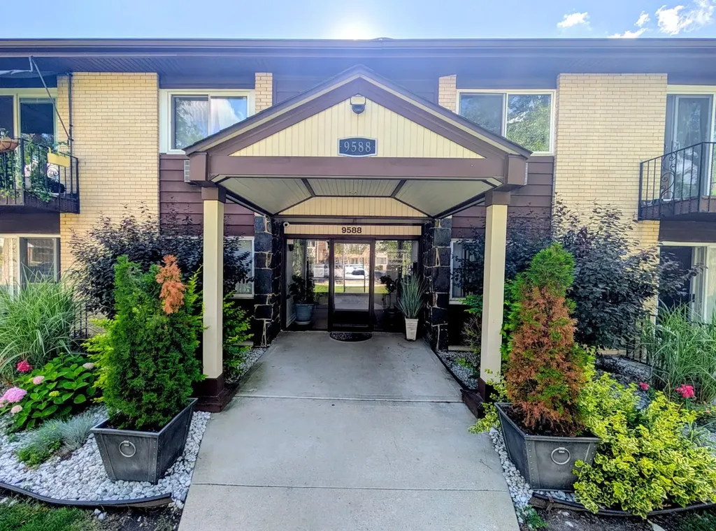 9588 Terrace Place Des Plaines IL 60016