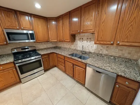 9588 Terrace Place Des Plaines IL 60016