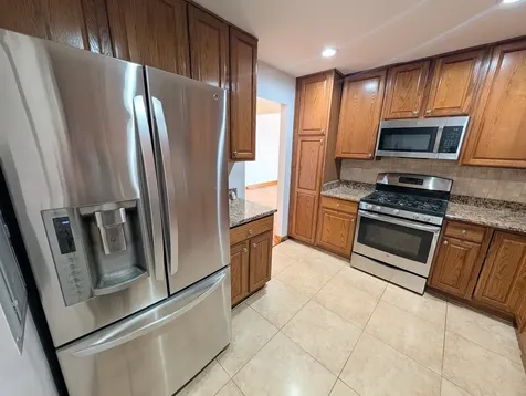 9588 Terrace Place Des Plaines IL 60016