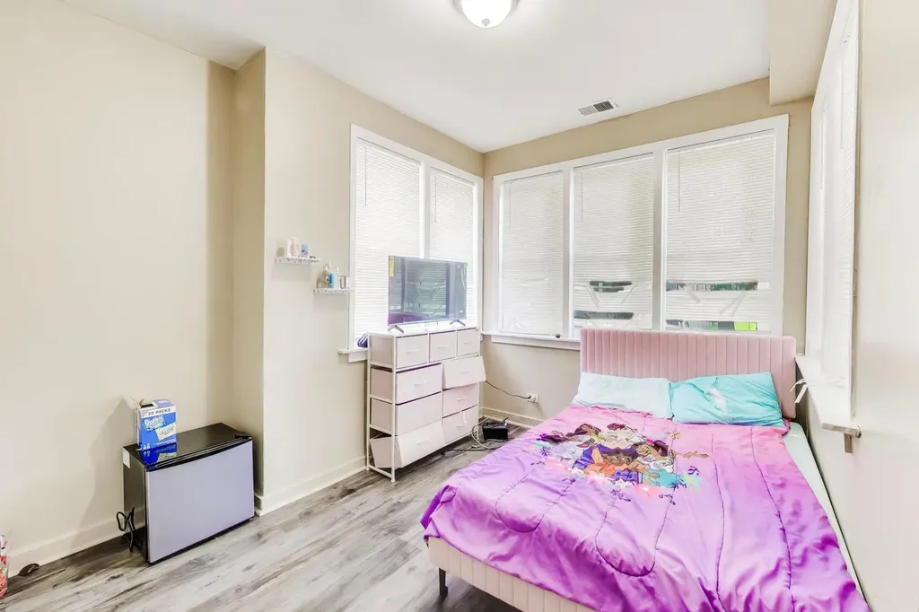 3046 West Polk Street Chicago IL 60612
