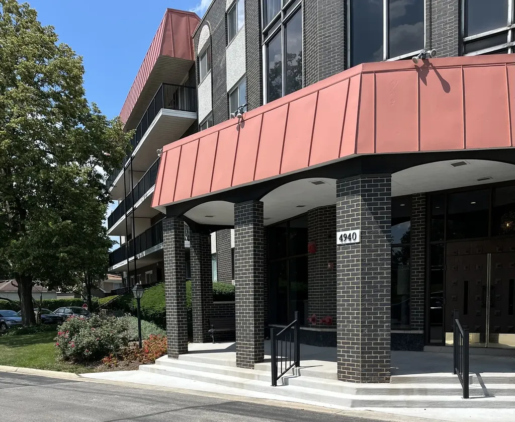 4940 Foster Street Skokie IL 60077