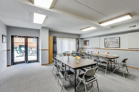 201 North Vail Avenue Arlington Heights IL 60004