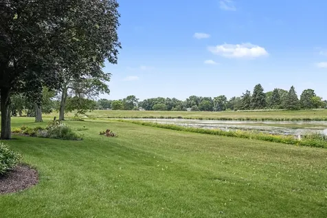 252 Cardinal Drive Bloomingdale IL 60108