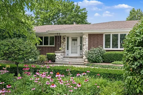 252 Cardinal Drive Bloomingdale IL 60108