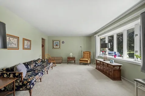 252 Cardinal Drive Bloomingdale IL 60108