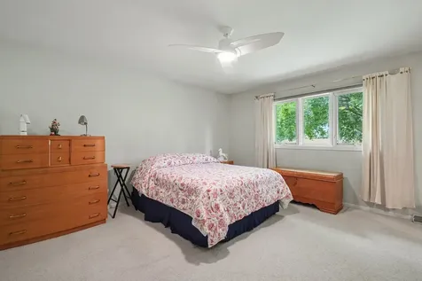 252 Cardinal Drive Bloomingdale IL 60108