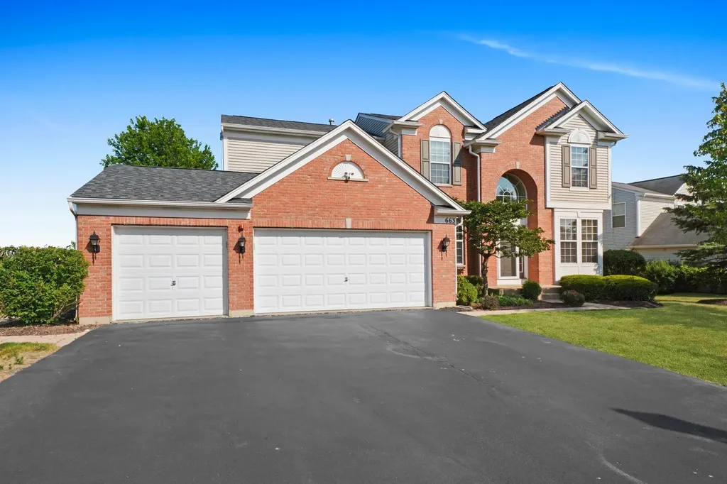 663 Huntington Boulevard West Dundee IL 60118