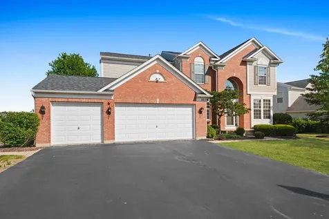 663 Huntington Boulevard West Dundee IL 60118