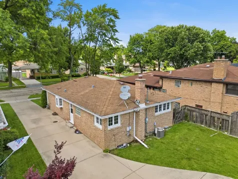 5835 Reba Street Morton Grove IL 60053