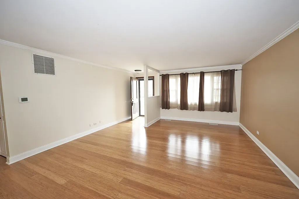 503 Case Court Schaumburg IL 60193