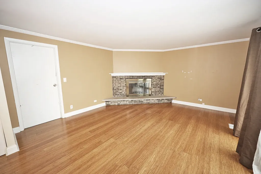 503 Case Court Schaumburg IL 60193