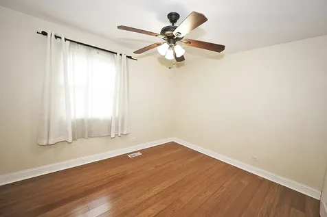 503 Case Court Schaumburg IL 60193