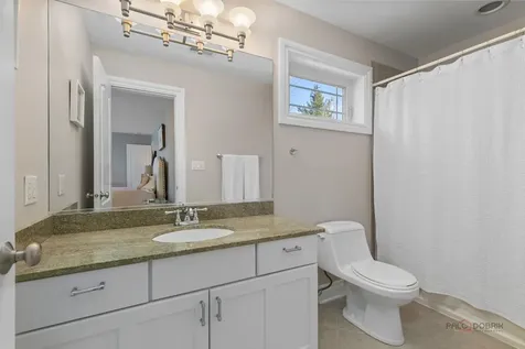 38868 North Oakcrest Lane Wadsworth IL 60083