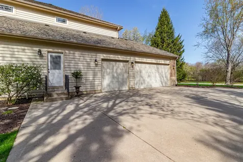 38868 North Oakcrest Lane Wadsworth IL 60083