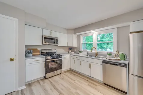 19025 Jodi Terrace Homewood IL 60430
