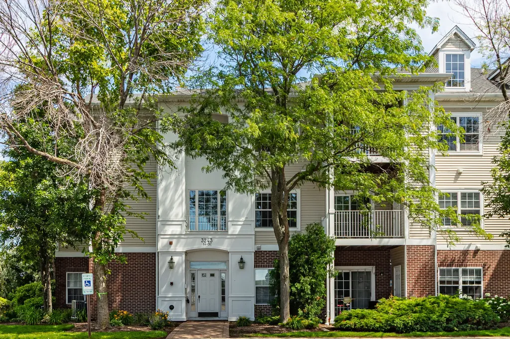 3243 Stratford Court Lake Bluff IL 60044