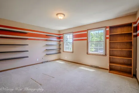 1N164 Stargrass Lane Elburn IL 60119