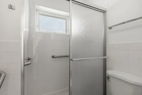 1321 West Birchwood Avenue W Chicago IL 60626