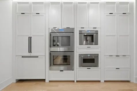 1366 West Walton Street Chicago IL 60642